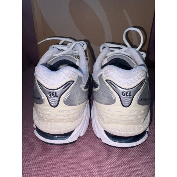 Asics GEL-KAYANO 14 Sneakers in White & Midnight Womens 9.5 New with Box Shoes - Picture 10 of 17